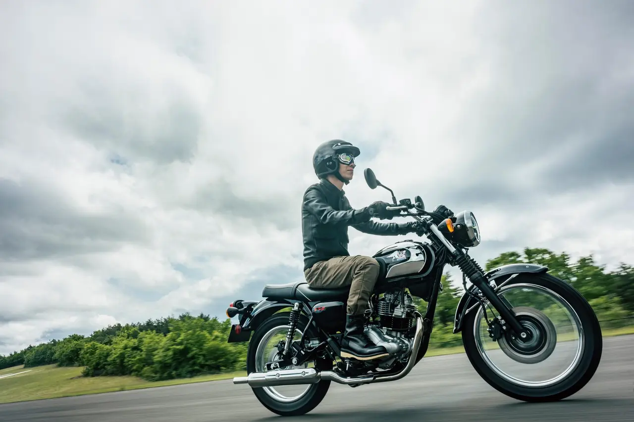 Vintage-Style Riding Position