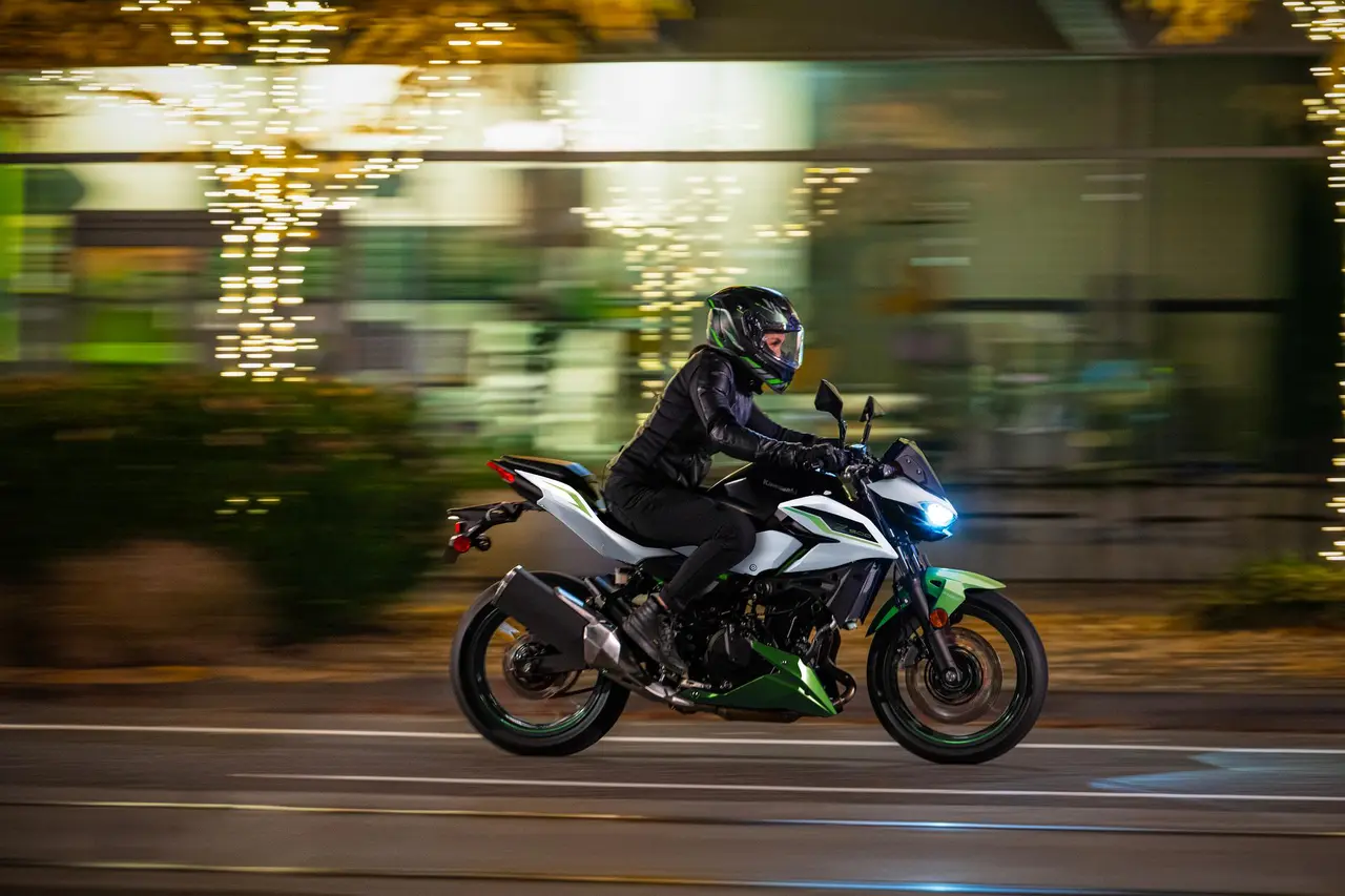 Powerful, Rider-Friendly 451 cm3 Parallel-Twin Engine